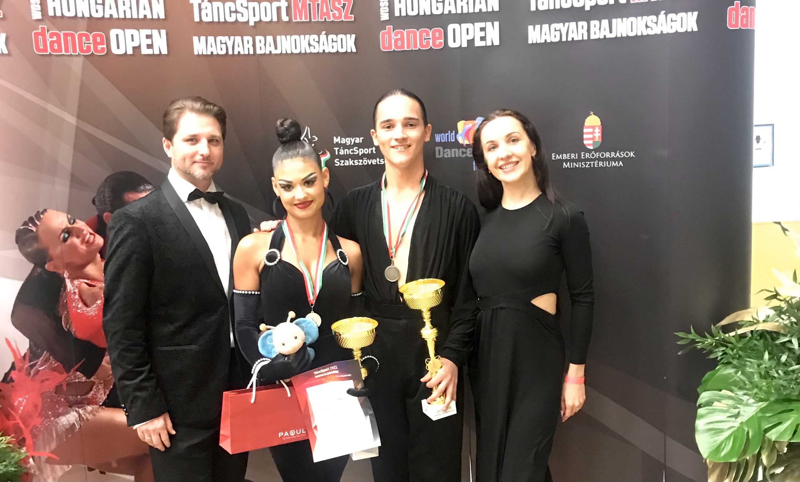 Ifjúsági Latin Magyar Bajnokság ezüstérmesei a csepeli táncosok